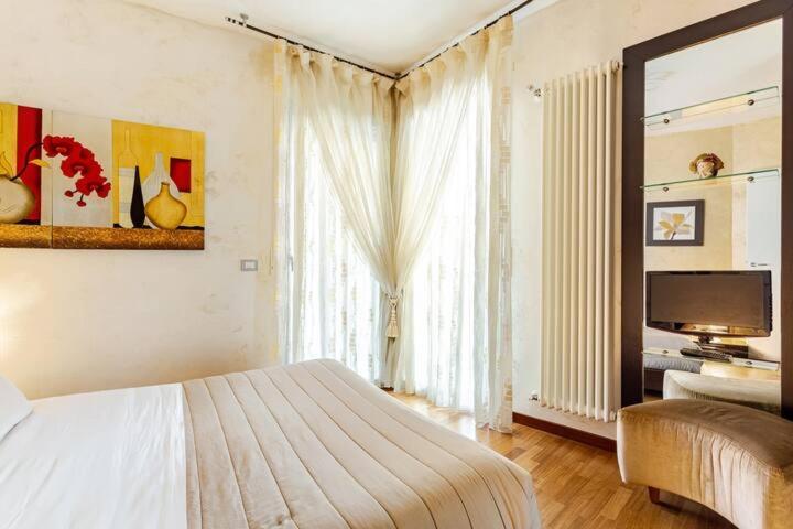 Апартаменты A Casa Minerva Римини Экстерьер фото